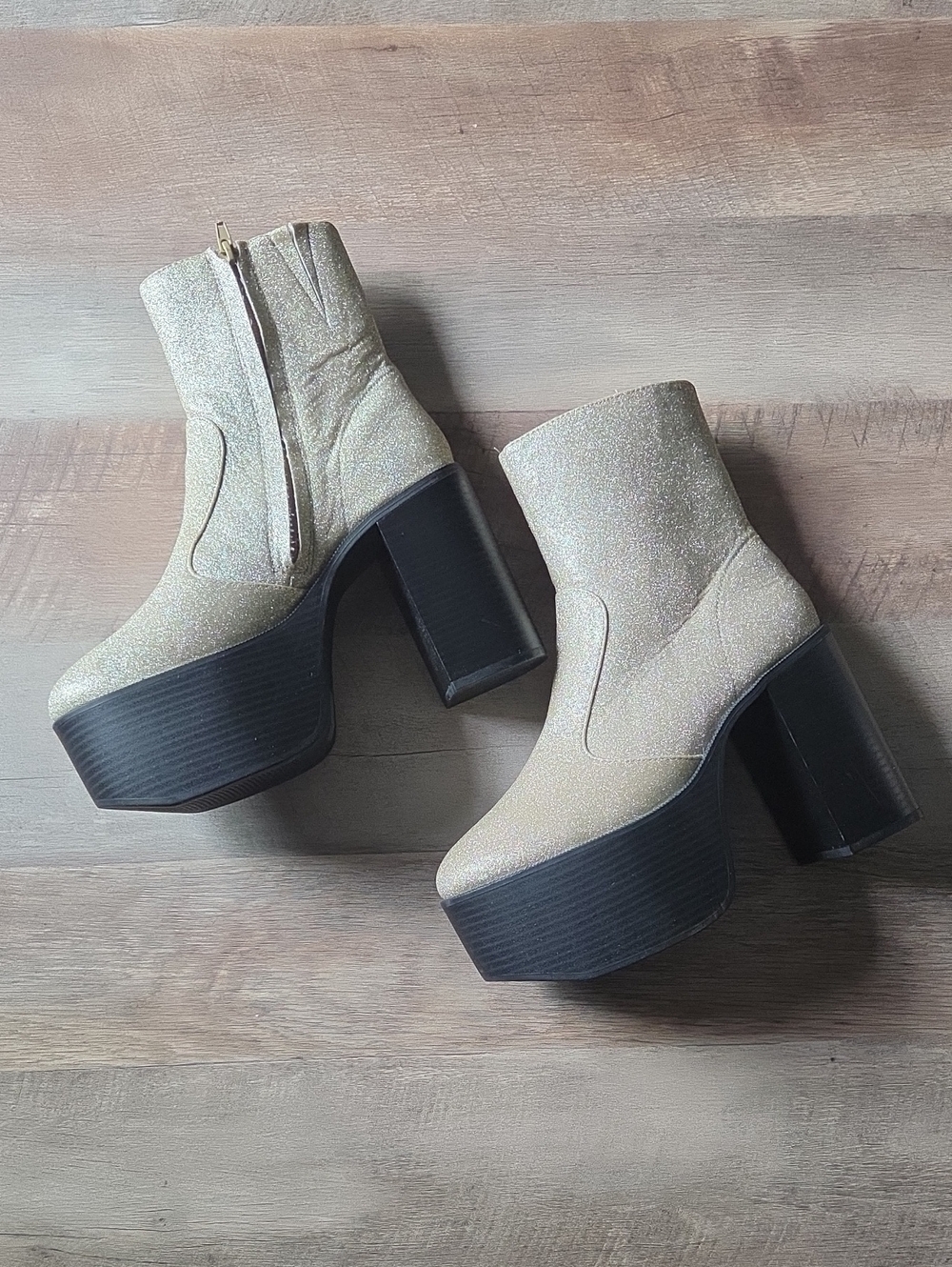 Urban Outfitters Gold Glitter Platform Heeled Booties Size 7